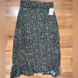 LuLaRoe Black and Gold Patterned Maxi Skirt